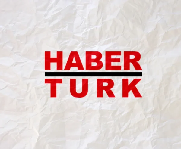 Oktay Tuney ağrısız saç ekiminin püf noktalarını anlattı.